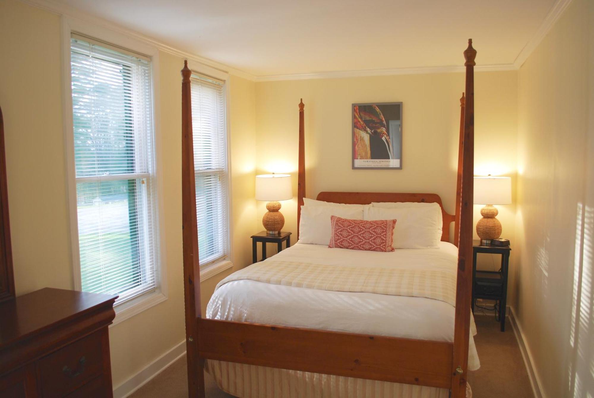 Anne'S Washington Inn (Adults Only) Saratoga Springs Oda fotoğraf