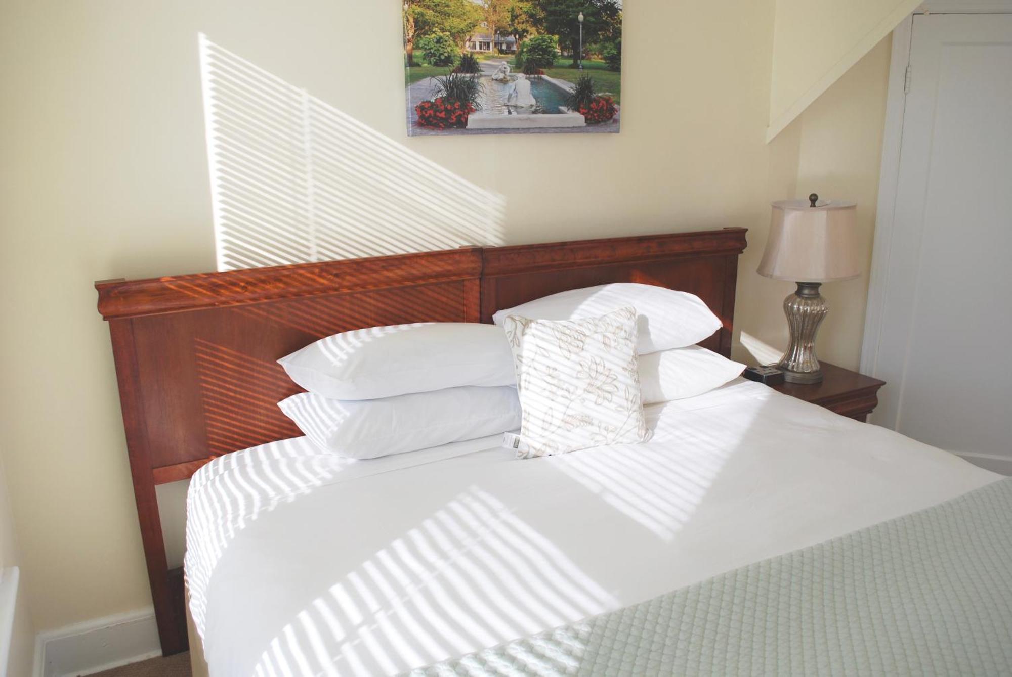 Anne'S Washington Inn (Adults Only) Saratoga Springs Oda fotoğraf